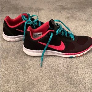 Nike Free Advantage (Women’s)